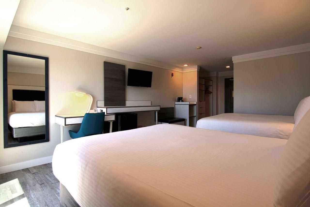 อาร์ต โฮเต็ล ลากูนาบีช เทรดมาร์ค คอลเลคชั่น บาย วินด์แฮม Hotel ภายนอก รูปภาพ