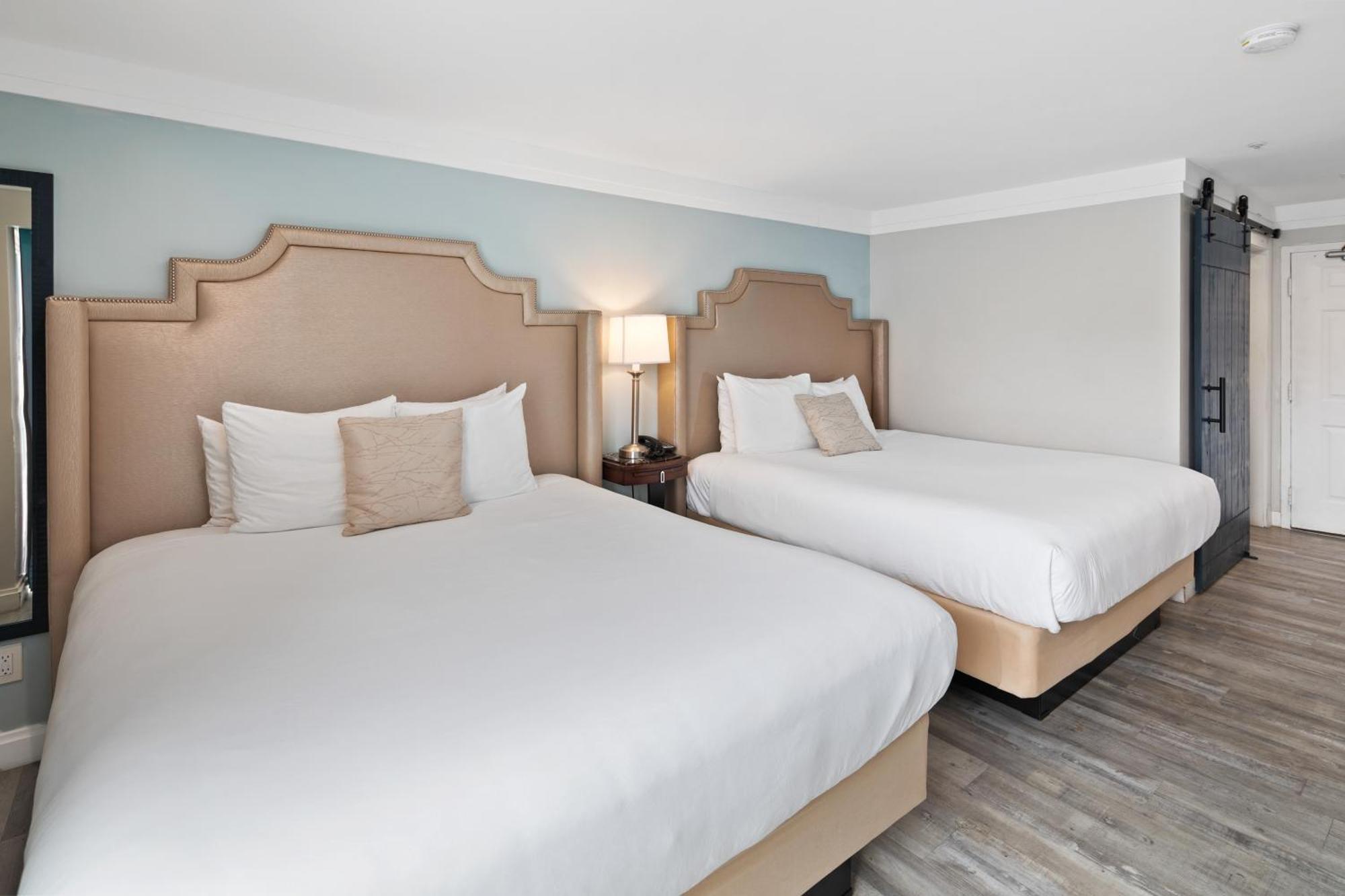 อาร์ต โฮเต็ล ลากูนาบีช เทรดมาร์ค คอลเลคชั่น บาย วินด์แฮม Hotel ภายนอก รูปภาพ