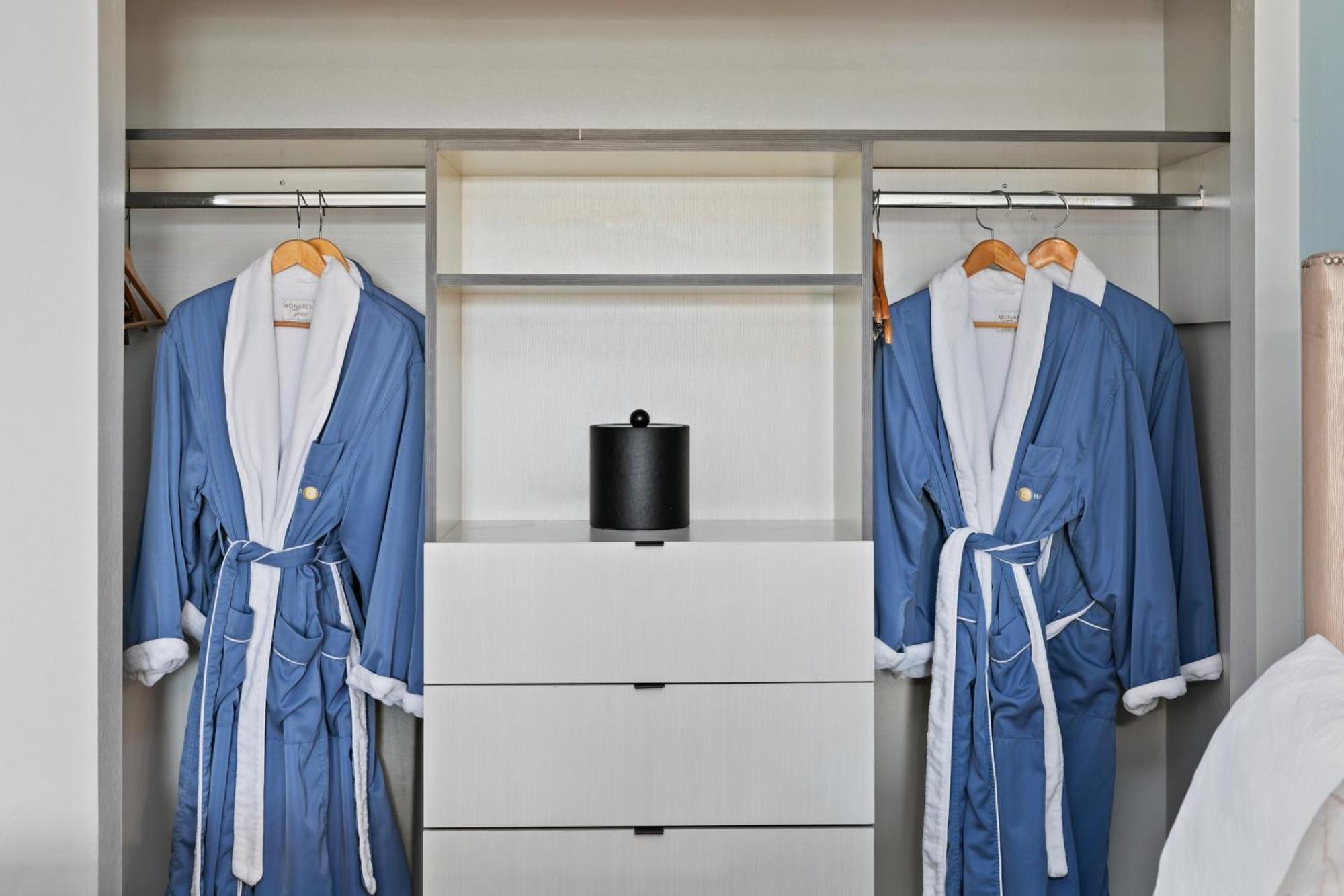 อาร์ต โฮเต็ล ลากูนาบีช เทรดมาร์ค คอลเลคชั่น บาย วินด์แฮม Hotel ภายนอก รูปภาพ
