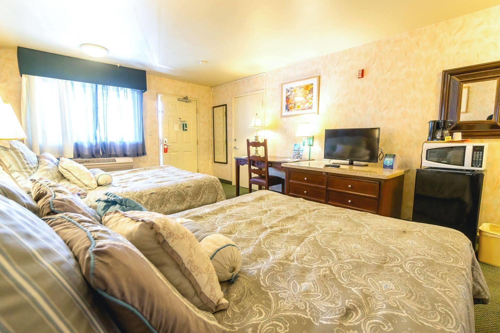 อาร์ต โฮเต็ล ลากูนาบีช เทรดมาร์ค คอลเลคชั่น บาย วินด์แฮม Hotel ภายนอก รูปภาพ